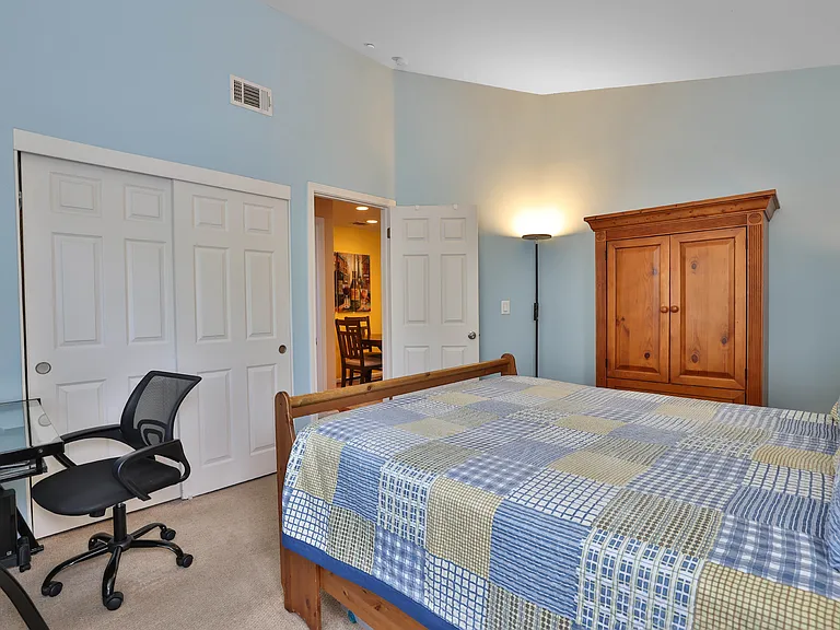 5924 Bridgeport Lake Way — Photo 12
