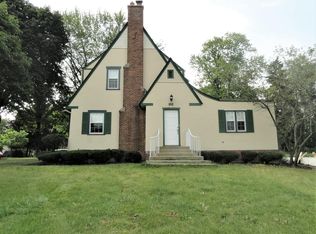 125 E Hillside Ave, Barrington, IL 60010