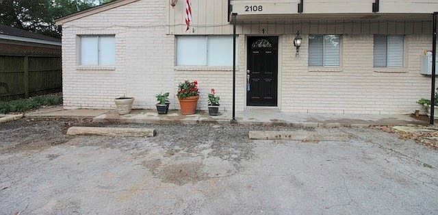 1st image of 2108 Park Ave #4