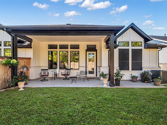 2nd image of 15322 Spanish Ranchos Way