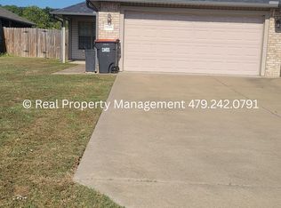 2500 Dora Rd, Van Buren, AR 72956