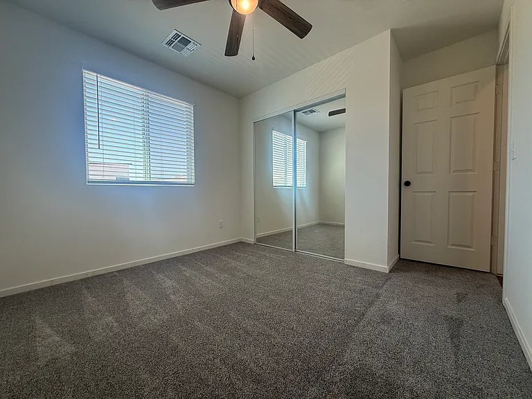 4037 S 12th St #205 — Photo 23