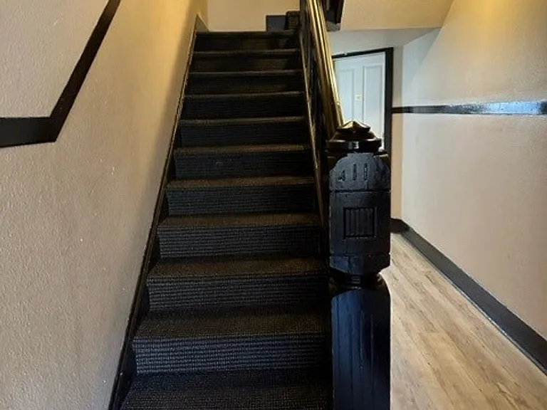 Taylor Place Property — Photo 7