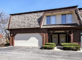 1611 Winnetka Rd, Glenview, IL 60025