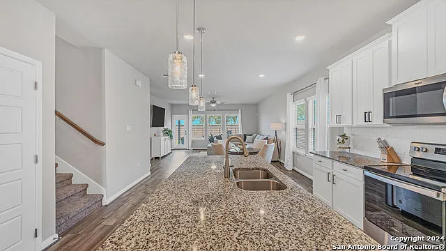 731 Myrtle Path — Photo 10