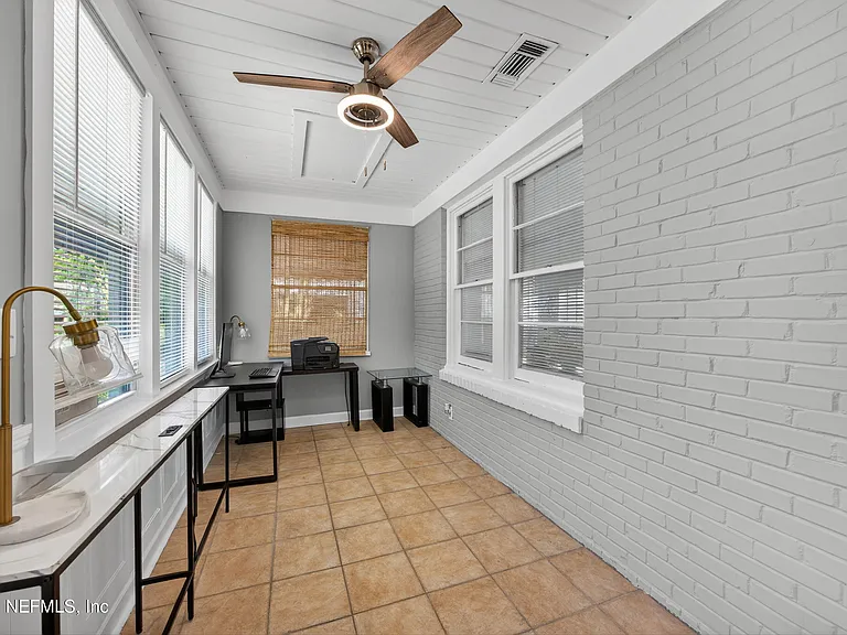 4660 French St — Photo 25