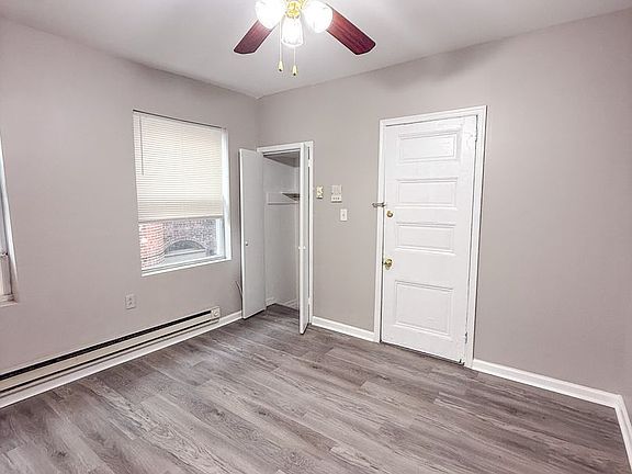 3rd image of 1131 Spruce St #2R