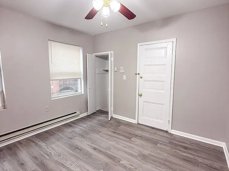 1131 Spruce St — Photo 30