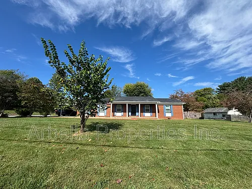 1713 Seward Dr Photo 1