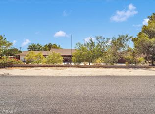 19215 Hupa Rd, Apple Valley, CA 92307