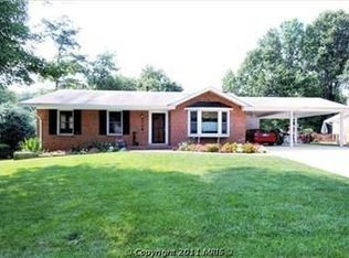1714 Burning Tree Dr, Vienna, VA 22182