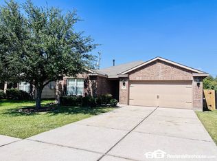931 Paradise Rd, Baytown, TX 77521