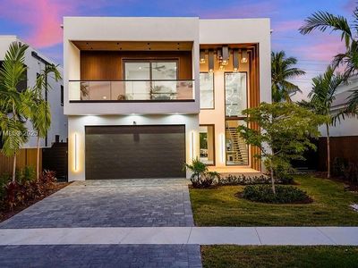 618 NE 17th Way, Fort Lauderdale, FL, 33304