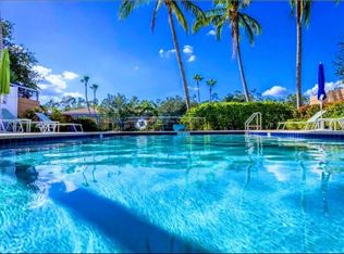 58355 Cove Cir, Naples, FL 34119