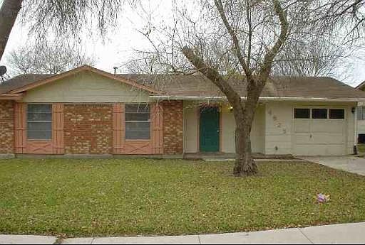 1st image of 4823 CASTLE STREAM DR