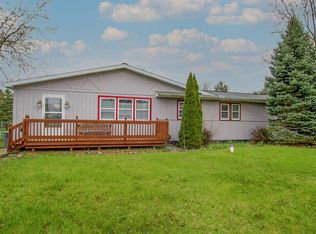 121 Victoria Dr, Brooklyn, MI 49230