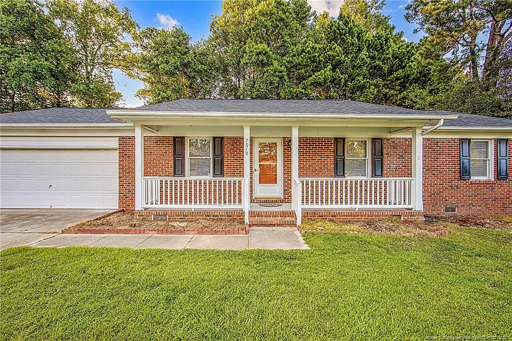 7010 Medway Court - SM — Photo 2