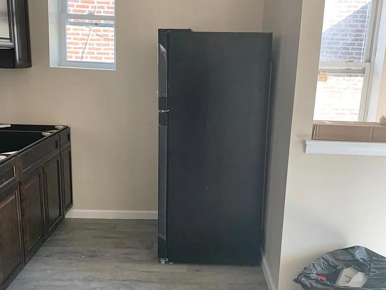 6105 W Jefferson St #3 — Photo 1