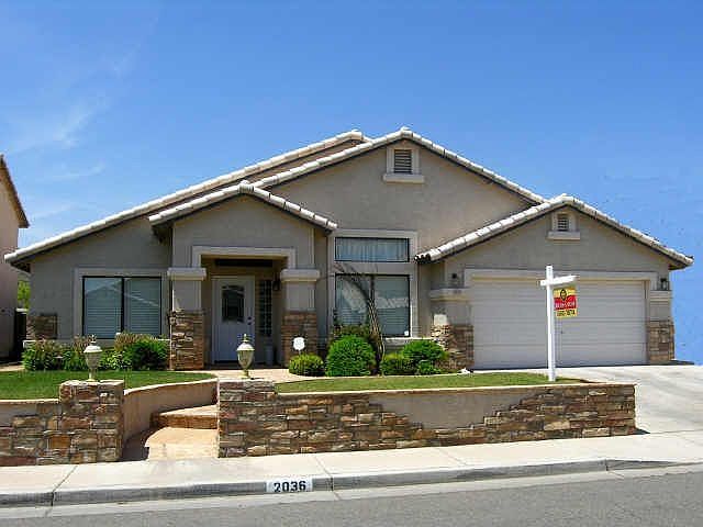 Front of house - great curb appeal