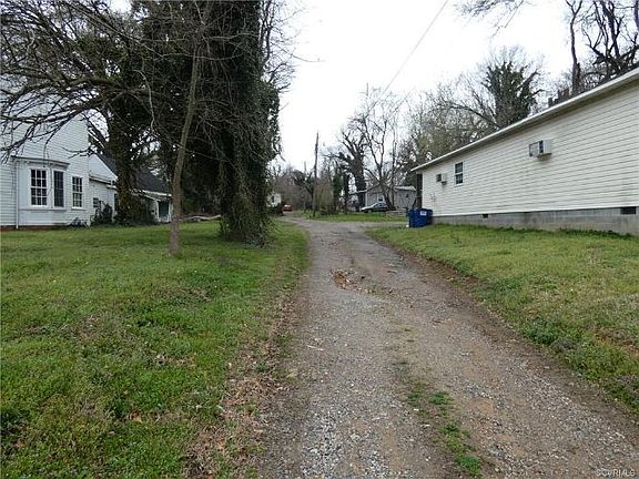 2nd image of 21503 Bremo Ave