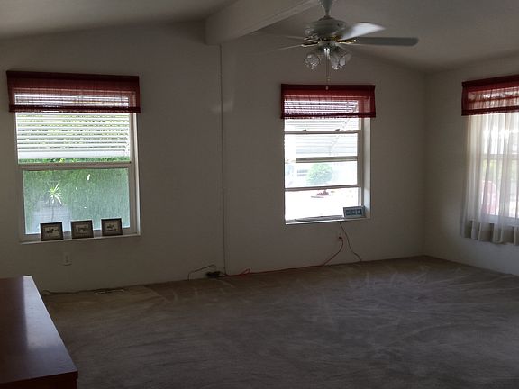 3rd image of 14063 Gardenia Ave