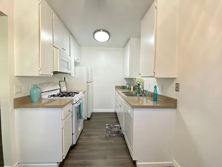 Villas de Laura Apts — Photo 5