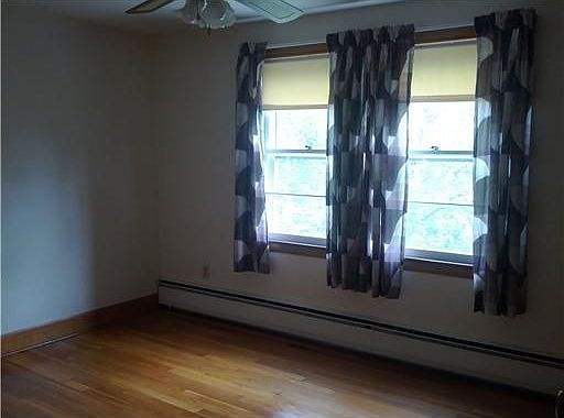 5th image of 90 Angell Ave