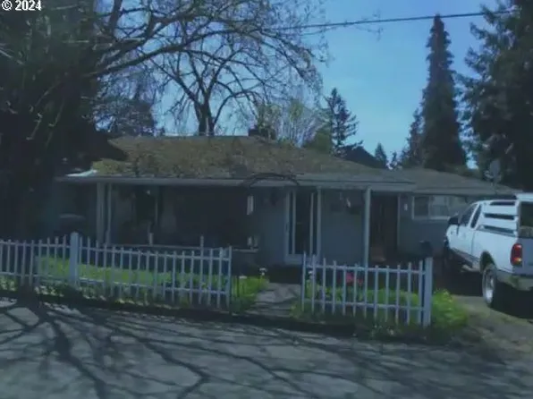 2401 E 18th St, Vancouver, WA 98661