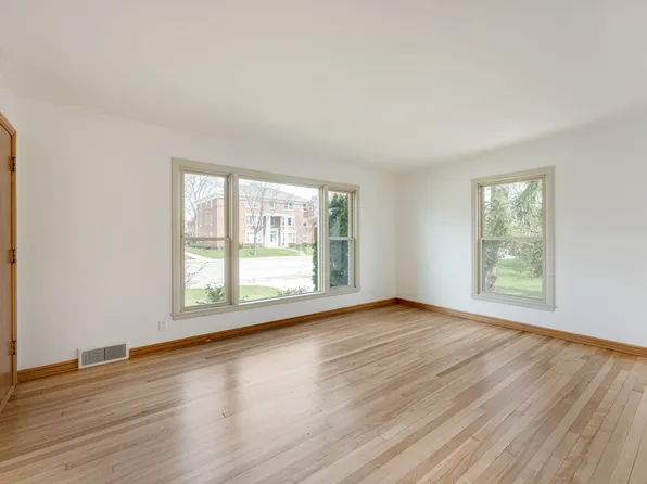 8201 W North Ave, Milwaukee, WI