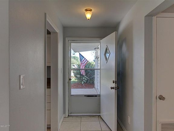 2nd image of 4060 Byron Ave