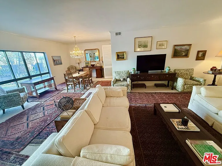 637 Wilcox Ave #2D — Photo 9
