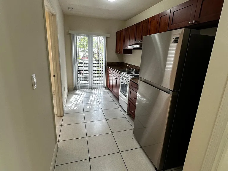 145 SW 15th Ave #204 — Photo 13