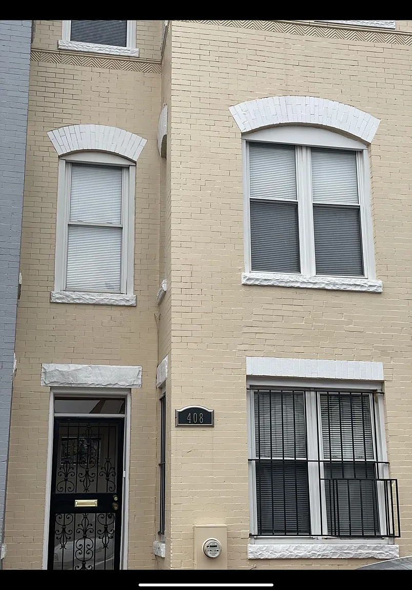 408 Elm St NW photo 1
