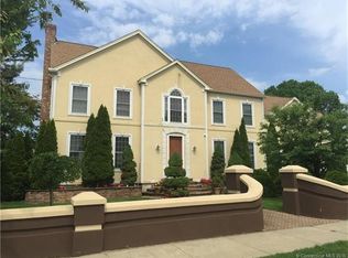 588 Townsend Ave, New Haven, CT 06512