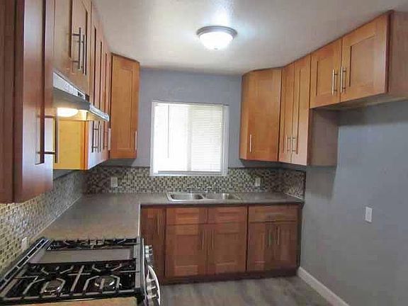 4th image of 2151 W Park St