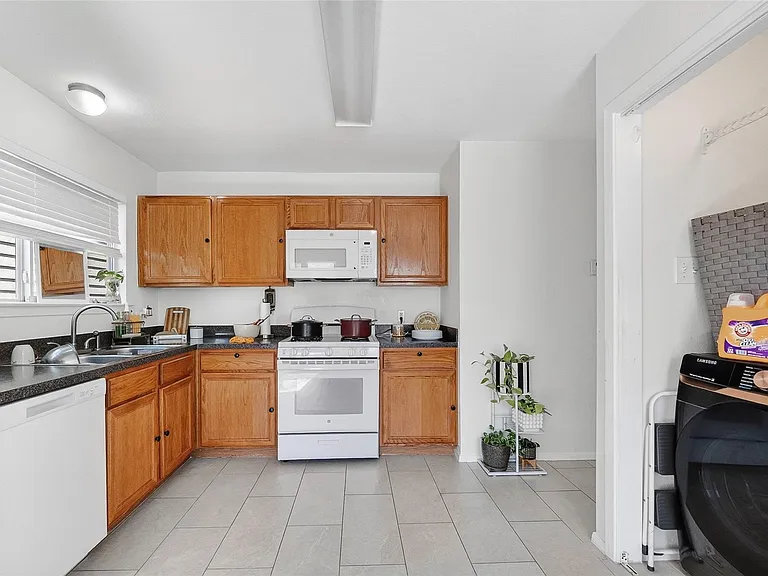 20638 Patriot Park Ln — Photo 17
