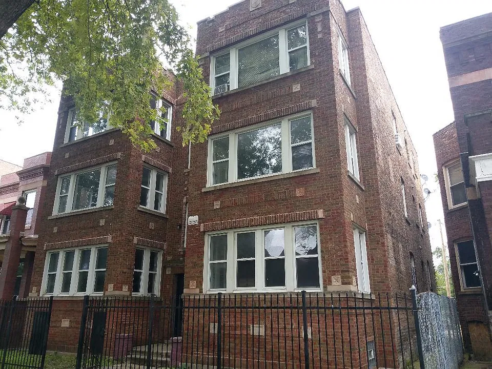 6945 S Indiana Ave #2