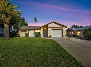 7121 Orchid Lake Rd, New Port Richey, FL 34653