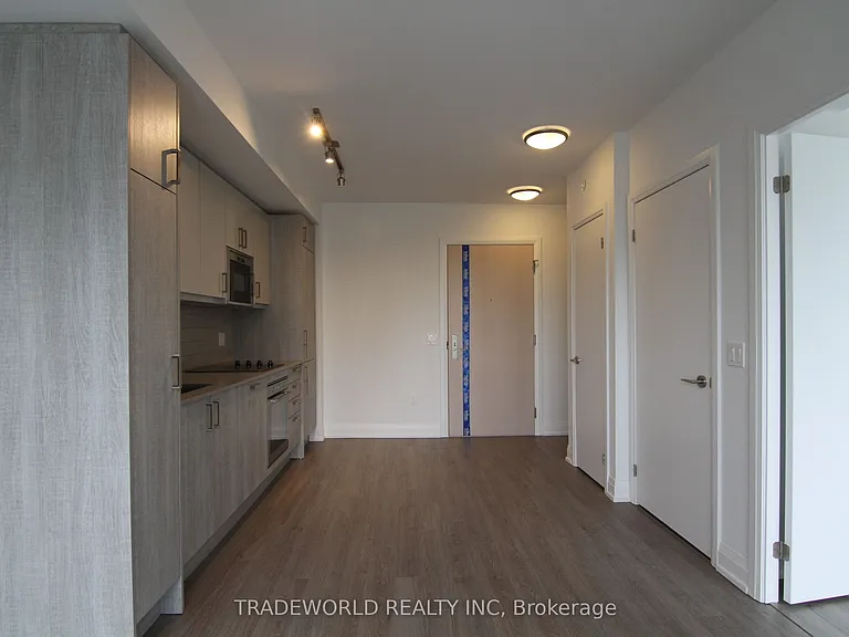 77 Mutual St #2006 — Photo 7