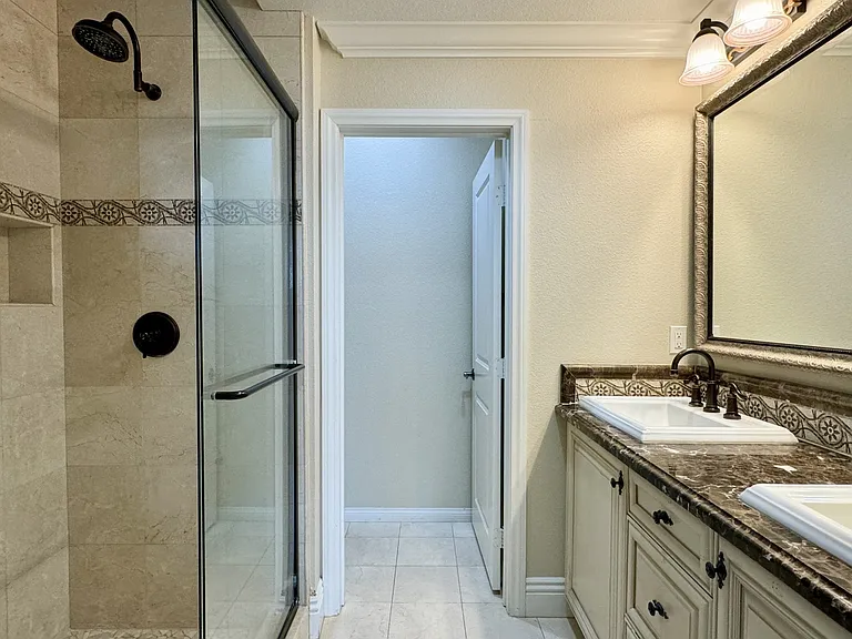 58 Meridian Dr — Photo 13