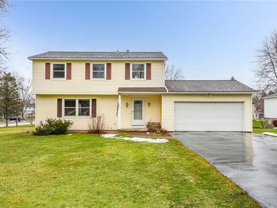 17 Putting Green Ln, Penfield, NY, 14526