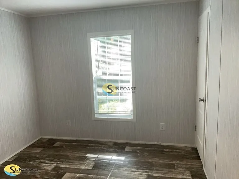 5870 Patterson Ave — Photo 9