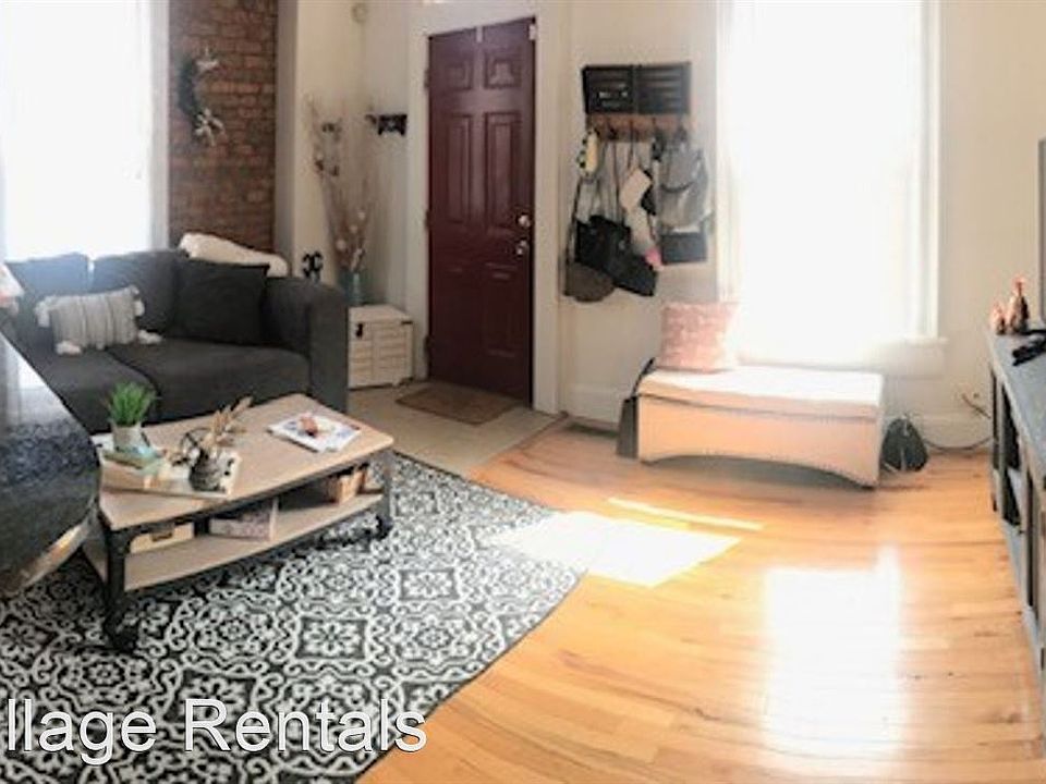 1st image of 26 E Beck St