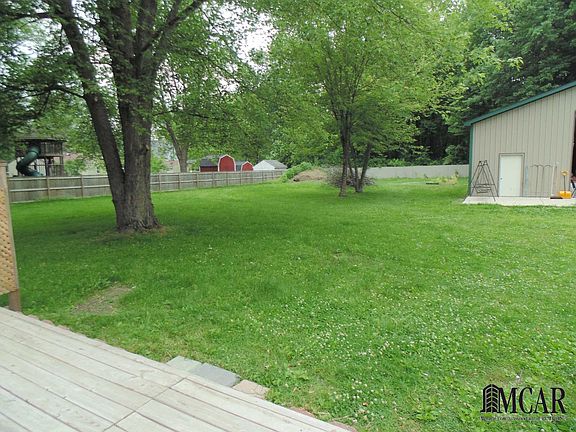 4th image of 3636 Edgewood Dr