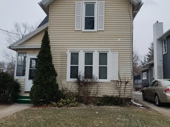 1219 1st St #2, Jackson, MI 49203