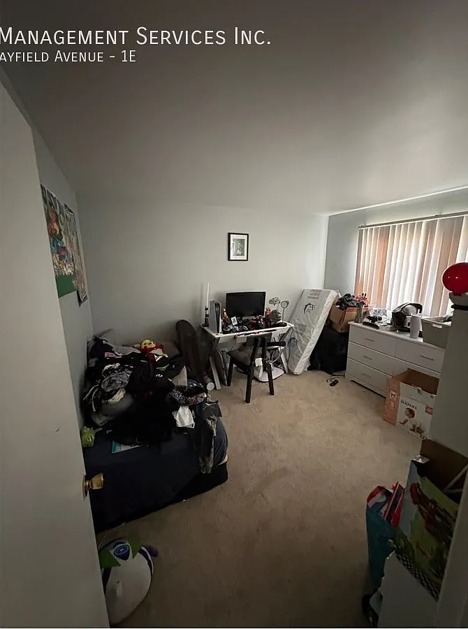 Beautiful 2 Bedroom 1 Bathroom in Oak Lawn — Photo 2