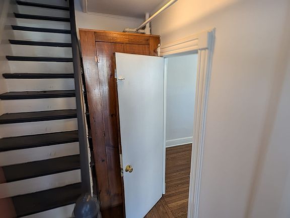 Front Entrance to ground floor apartment