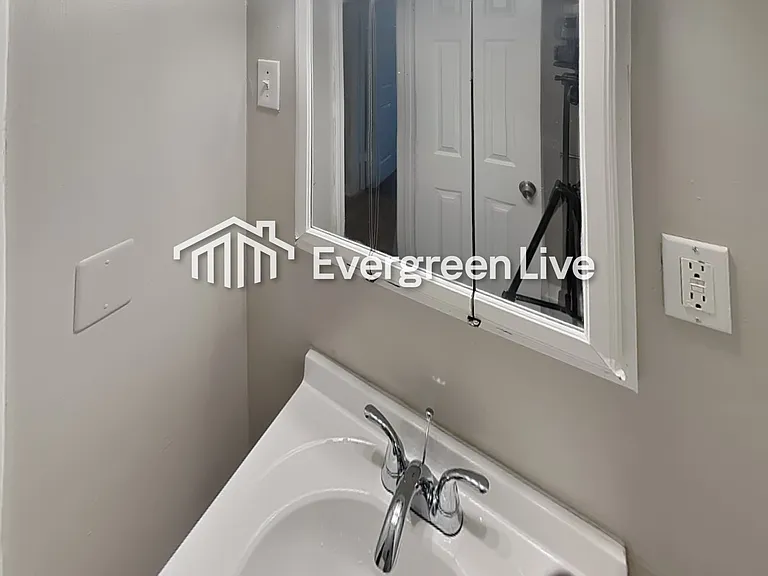 6770 Burkhead Dr — Photo 16