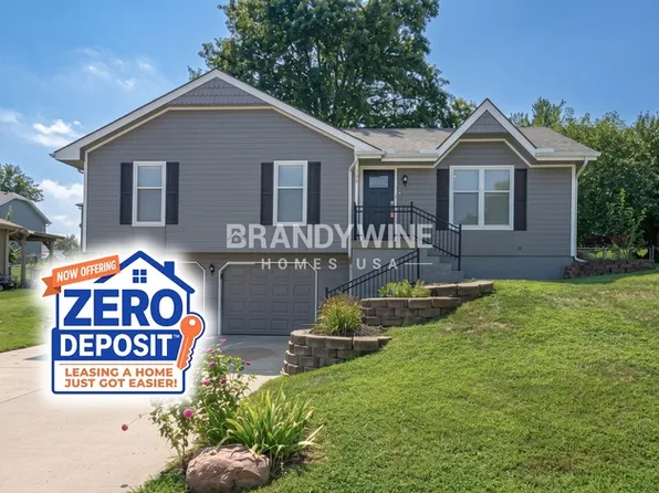 106 S Prairie Rose St, Smithville, MO 64089