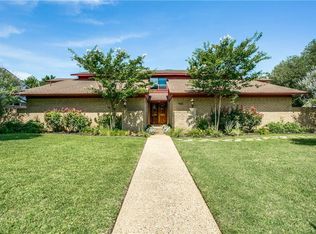 1400 Crowley Rd, Arlington, TX 76012